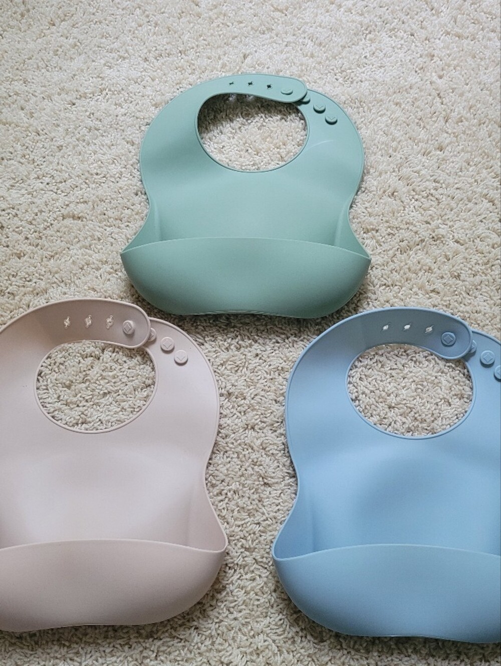 3 Pack Silicone Bibs With Food Catcher Pocket Nuetral Boy
